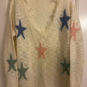 Pink Lily Cream V-Neck Sweater with Star Pattern